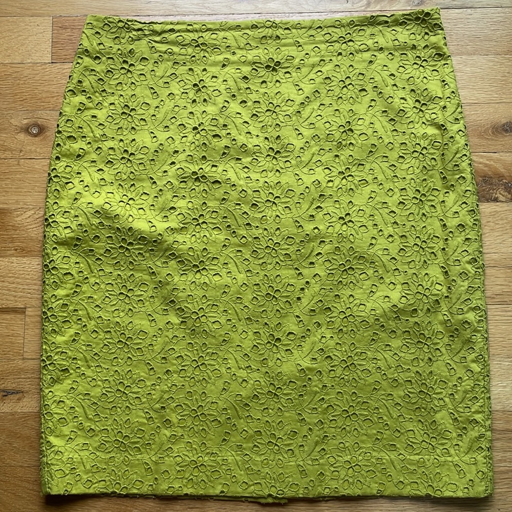 4 for $20 special 
Talbots Yellowish Green Skirt in Size 10P